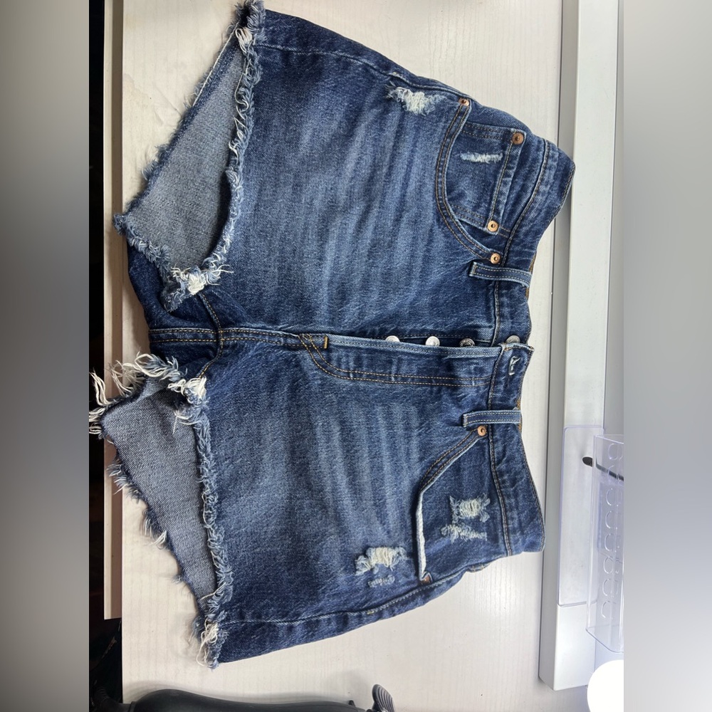 Levi’s 501 denim shorts